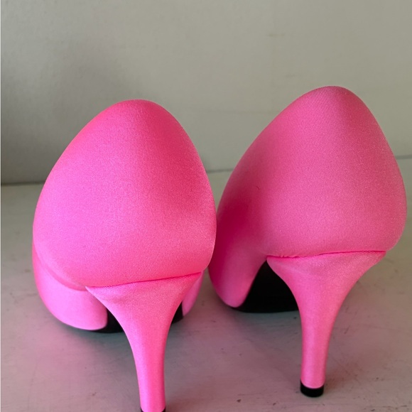 Balenciaga pink puffy knife heels - Picture 8 of 13